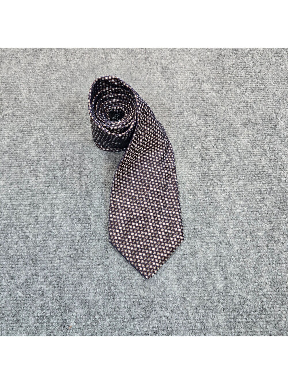 Gianfranco Ferre Silk Tie Made in Italy Navy Geometric 58 x 3.75